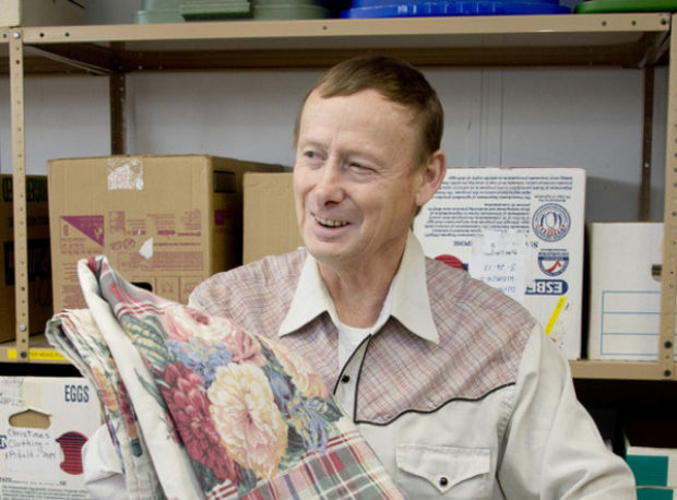 Man thanks Seton Center after cancer creates hardship
